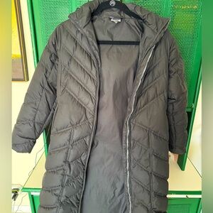 Patagonia hooded women’s XS down winter coat